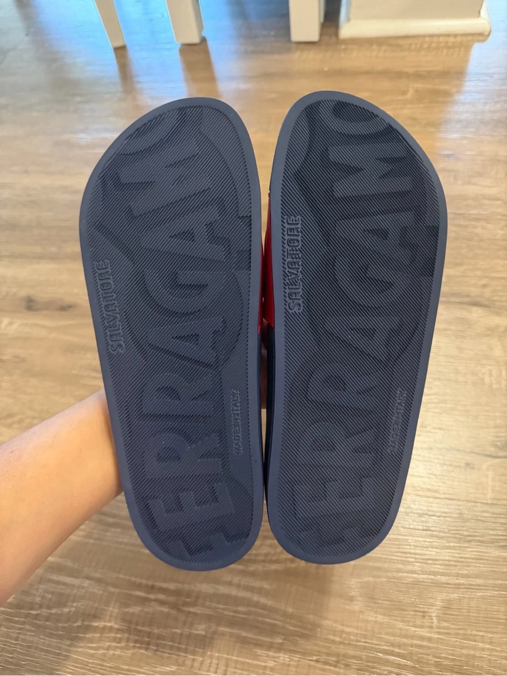 Salvatore Ferragamo Navy & Red Logo Slide Slides